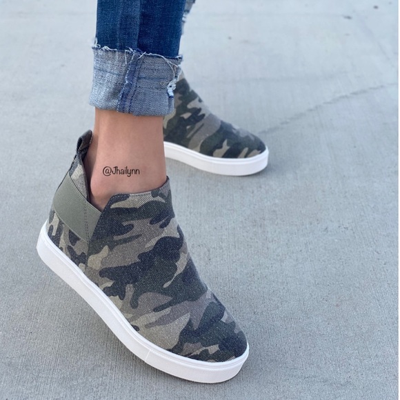 Camo Hidden wedge slip on sneaker - Picture 7 of 11